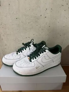 Nike Air Force 1 ホワイト/グリーンウィメンズ 28センチ - メルカリ