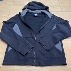 子供　Nike フードパーカー Lサイズ 黒/グレー　155
