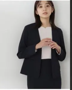 新品未使用　ナチュラルビューティーベーシック　ノーカラージャケット　L ネイビー