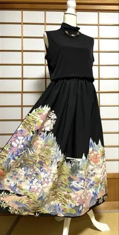 31813着物リメイク黒留袖　ロングスカート