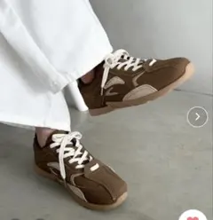 MYMOOD. 配色スウェード風柔らかソールスニーカー