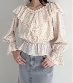 花柄 オフショルダー フリルブラウス 長袖のサムネイル