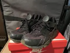 NIKE Huarache ブラックスニーカー