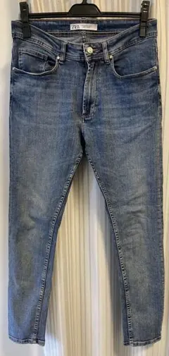 ZARA スキニーデニムパンツ