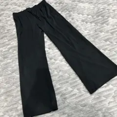 GU プリーツパンツ