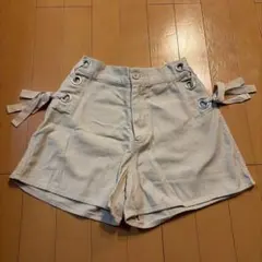 サイドリボン付きライトベージュショートパンツ Sサイズ