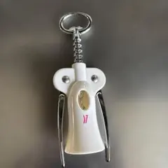 Item thumbnail for item e08a3e40-6ca7-4b54-97a0-4c55fb25f567