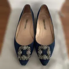 MANOLO BLAHNIK サテンパンプス ネイビー 37 MANOLO BLAHNIK サテンパンプス ネイビー 37 - メルカリ