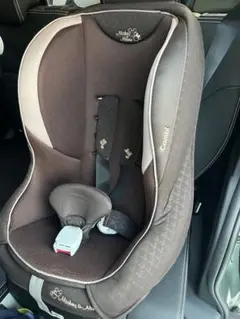 Combi 車用チャイルドシート ブラウン