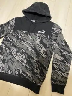 PUMA   プーマ　裏起毛　S  パーカ　黒　ブラック