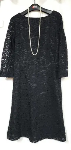 モカサンJUNKO SHIMADA☆お得意ボートネックの黒色レースのワンピースのサムネイル