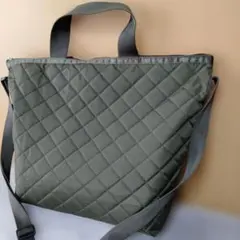 美品✮LeSportsac✮デラックス イージーキャリートート　カーキ