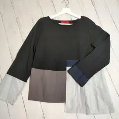 ★sale【somari】異素材 ドッキング 長袖カットソー プルオーバー 美品のサムネイル