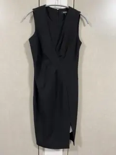 DKNY ブラックノースリーブドレス　スリットありのサムネイル