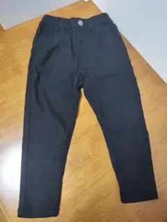 ブラック長ズボン 100サイズ