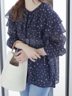 アメリカンホリック　シフォンブラウス　Ｍサイズ　身幅51cm Ｍ〜Lサイズ相当