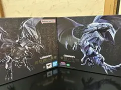 S.H.MonsterArts 青眼の白龍 真紅眼の黒竜2体セット