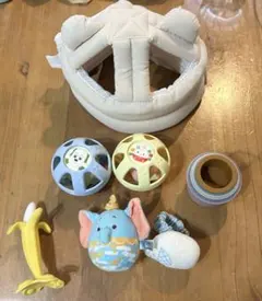 ベビー用おもちゃセット（ヘッドガード・ラトル・スタッキングカップ等)