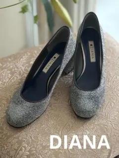 DIANA シルバー グリッターパンプス
