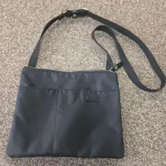 ビューティーアンドユース× フォルナ　ショルダー　サコッシュ　ブラック美品