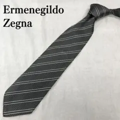 エルメネジルド・ゼニア　ネクタイ　灰色　黒　ストライプ　絹　立体感【2931】