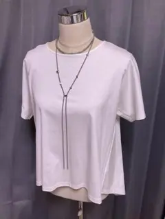 新品タグ付【Aga✕NORITAKE】バックタックカットソー♡ホワイトのサムネイル