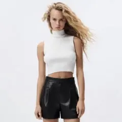 ZARA ザラ ショートパンツ フェイクレザー ブラック