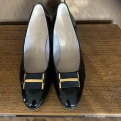 Ferragamo フェラガモ　パンプス　エナメル　黒　9 1/2 inch