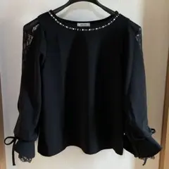 INGNI ビジュー付き黒レーススリーブトップス