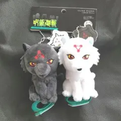 ペアマスコットバッジ 玉犬 呪術廻戦 ユニバ しがみつきプラッシュ