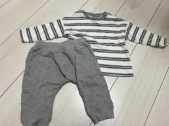ボーダー長袖Tシャツとグレーパンツのセット