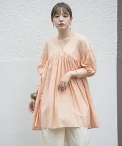 KBF ボリュームギャザー ミニワンピースのサムネイル