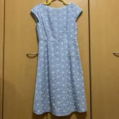 ナチュラルビューティーベーシック　ワンピース　花柄　ライトブルー　Mサイズ