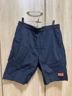 m*t様 UNIVERSAL OVERALL ナイロンショートパンツ ブラックのサムネイル