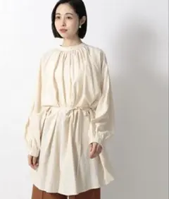 LOWRYS FARM ギャザーフレアチュニック ブラウス 青 新品未使用