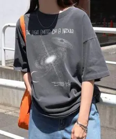 【定価3090円A・Lサイズ】アンドミー　アンメ　宇宙プリント　Tシャツのサムネイル