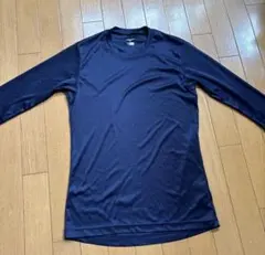 ネイビー 長袖 アンダーシャツ Mサイズ　mizuno
