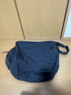 ナイロン製 ブラック ショルダーバッグ