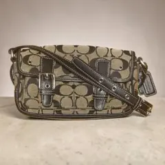 美品！COACH シグネチャー ショルダーバッグのサムネイル