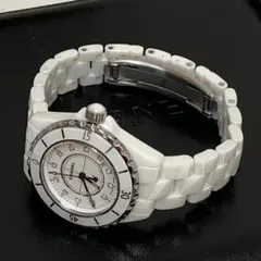 シャネル　H1628 ホワイトセラミック　12Pダイヤ　J12 クォーツ　時計のサムネイル
