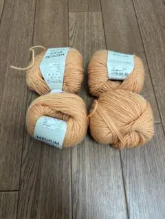 【即購入可能】オレンジ色ウール毛糸 25g