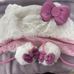 ユニバ ハローキティ ファンキャップ ポンポン付き 白＆ピンク