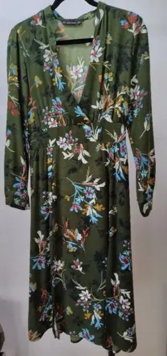 ZARA BASIC 　長袖ロング丈ワンピース