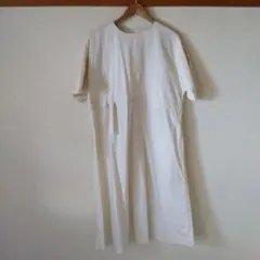 キナリワンピース　ナチュラル　ベージュ