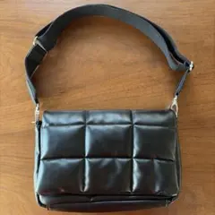 Item thumbnail for item c4b284fe-180b-4b61-a82f-614d1c4ff495