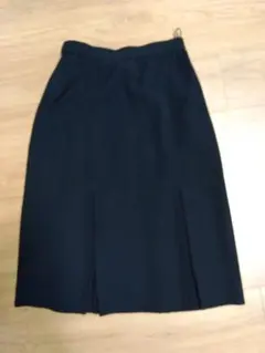 TOKYO SOIR　黒スカート