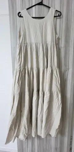 ツハル 切り替えノースリワンピース ベージュ | Mercari