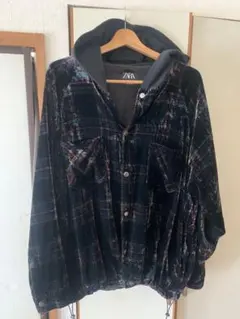 お値下げしました❗️ZARA ベルベット風チェック　フード付きシャツジャケット