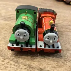 トミカ　パーシー　ジェームス 2台セット