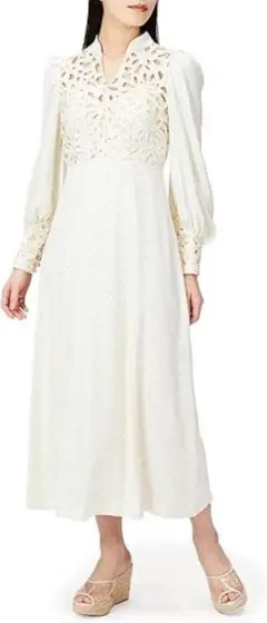 リリーブラウン　カットワークサテンドレス